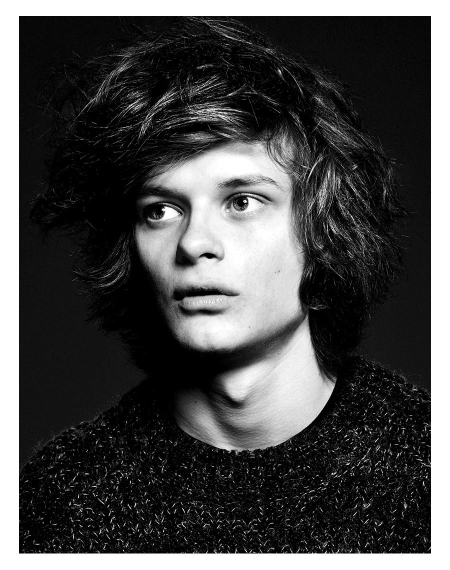 Hero_Charlie_Tahan_